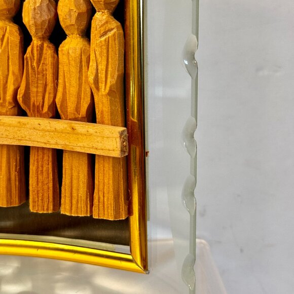 The Last Supper Scene 3D Hand Carved Wood Free Standing Curve Edge Glass Frame - Picture 6 of 13